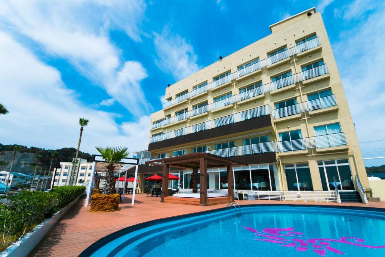 אונג'וקו Sayan Terrace Hotel & Resort מראה חיצוני תמונה